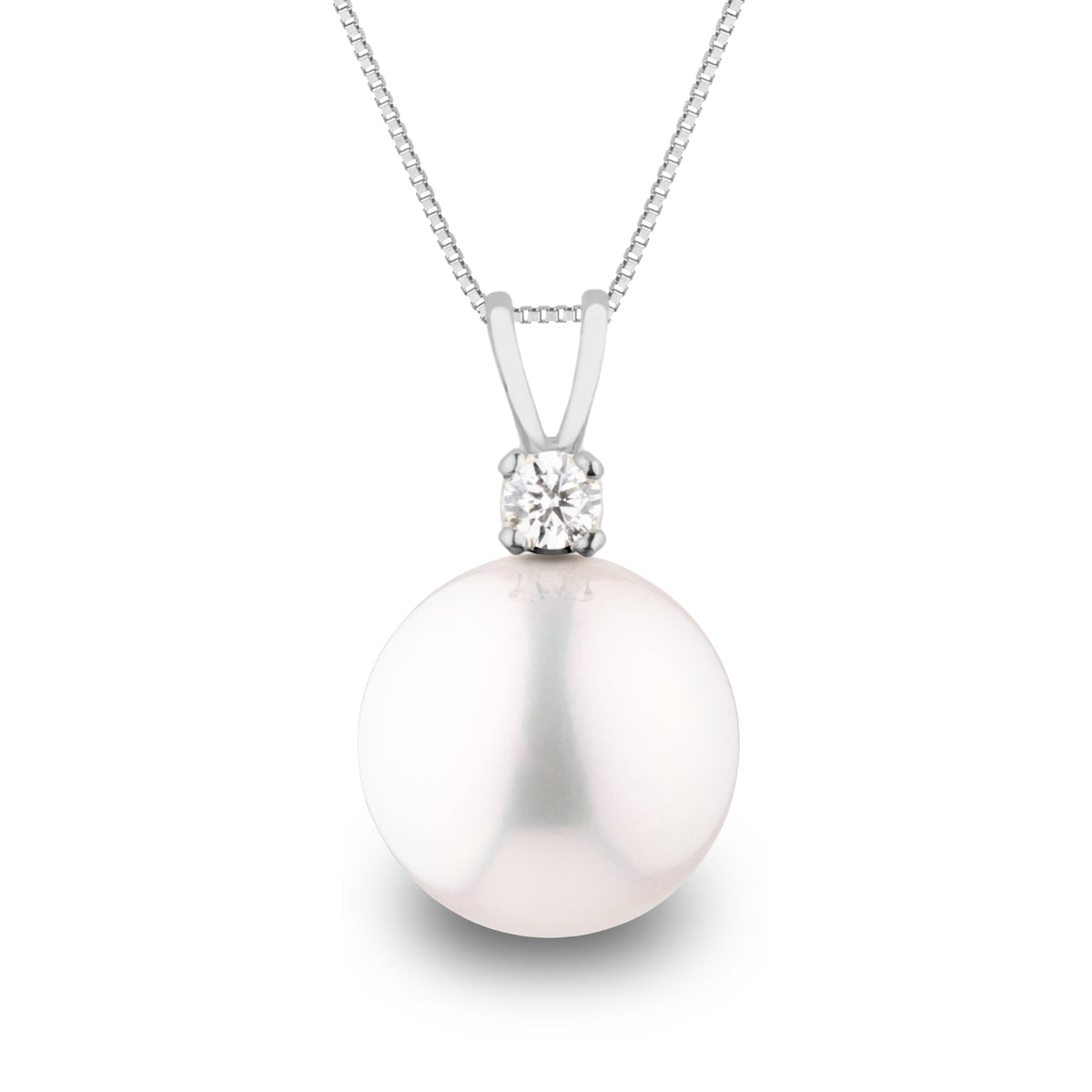 Grand Harmony Collection 10.0-11.0 mm White Freshadama Pearl & Diamond Pendant, view 2