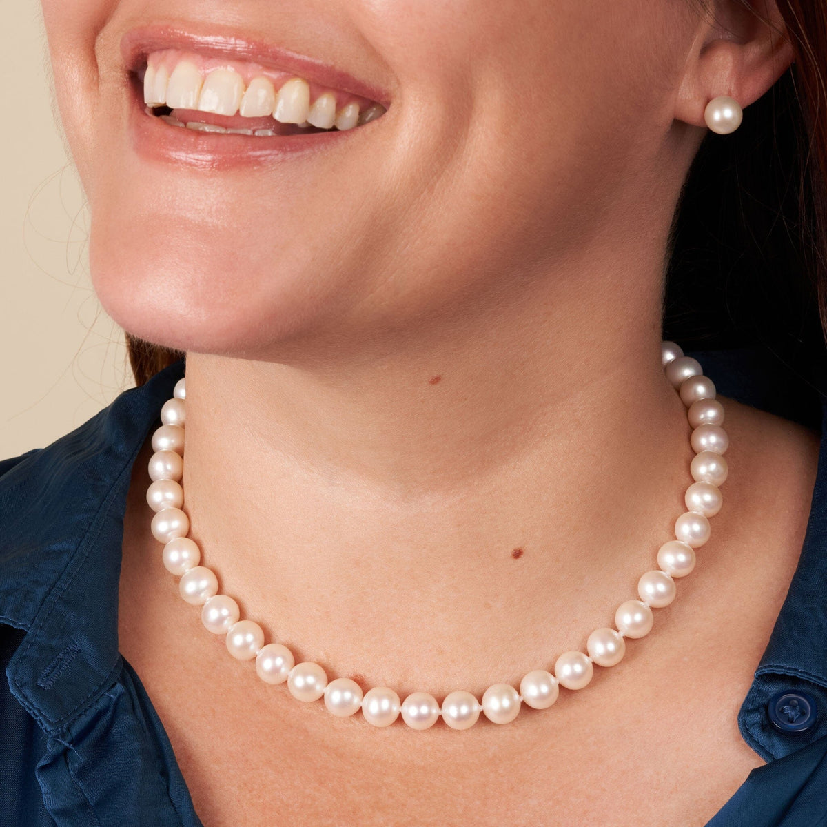 Personalized 18 Inch 8.5-9.0 mm AAA White Freshwater Pearl Square Clasp Necklace