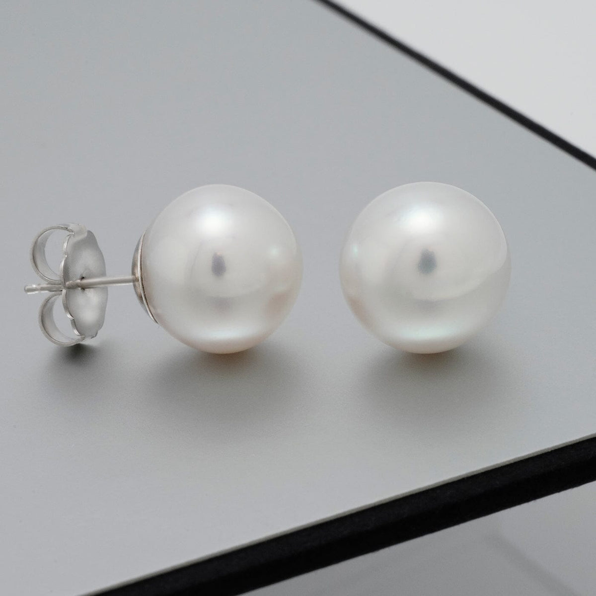 13-14 mm White south sea pearl earrings 18K white Gold