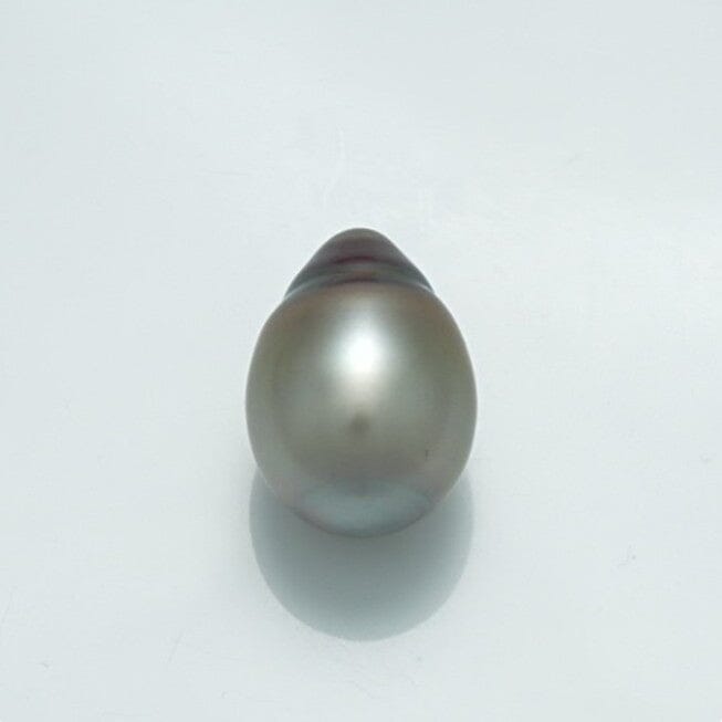Single lustrous 14.9 x 10.6 mm Fijian Drop Pearl with smooth surface and subtle metallic sheen, ideal for elegant pearl jewelry designs.