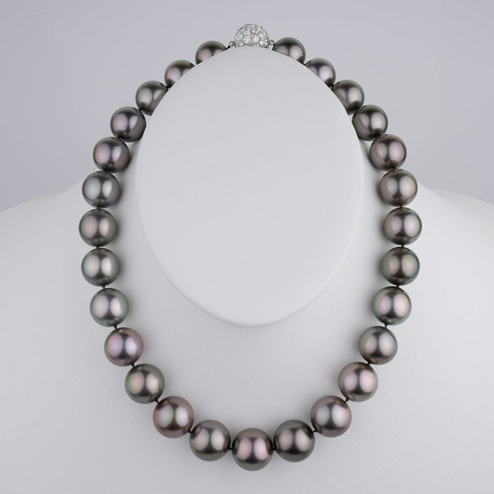 15.0–17.1 mm round Tahitian pearl and diamond necklace on bust
