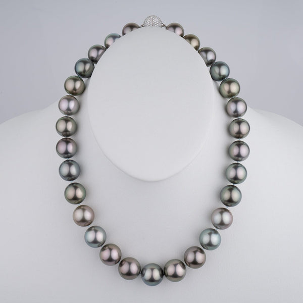 15.0–16.6 mm round Tahitian pearl and diamond necklace on bust