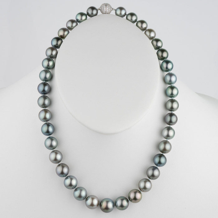 10.7–13.0 mm Fijian Pearl Necklace with diamond clasp