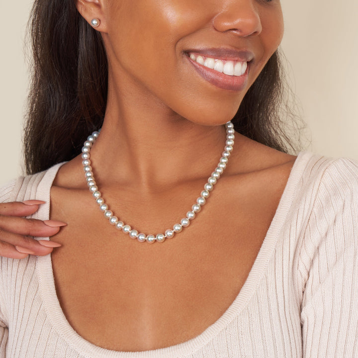 7.0-7.5 mm 18 Inch Natural White Hanadama Akoya Pearl Necklace on Model