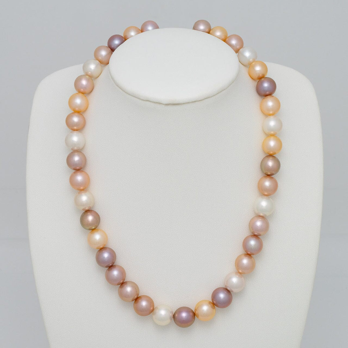 large multicolor freshwater pearl necklace featuring near-round Freshadama pearls
