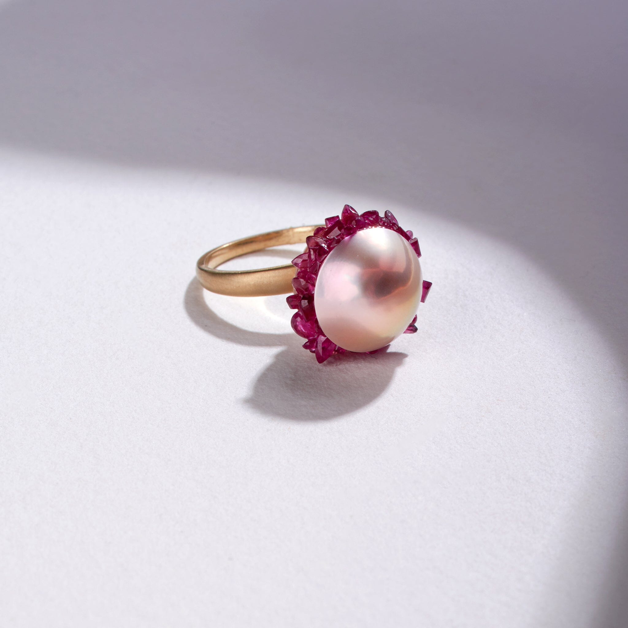 Freshwater Edison Pearl Spiral Ring with Ruby