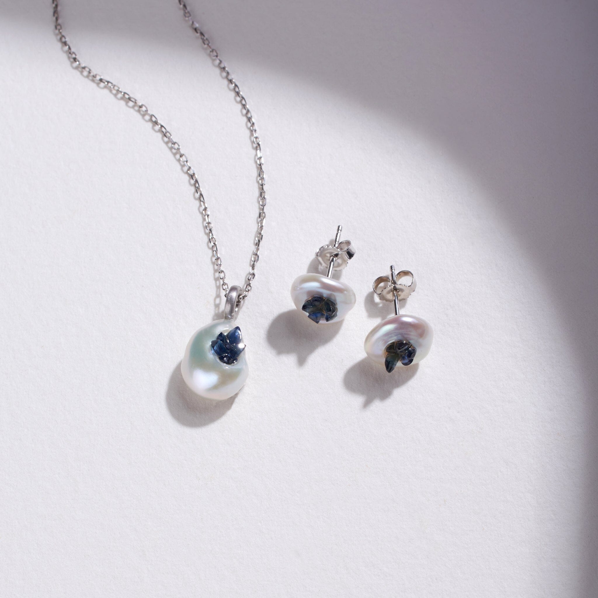 Piccolo Point Collection Freshwater Pearl Pendant and Stud Earrings Set with Blue Sapphire