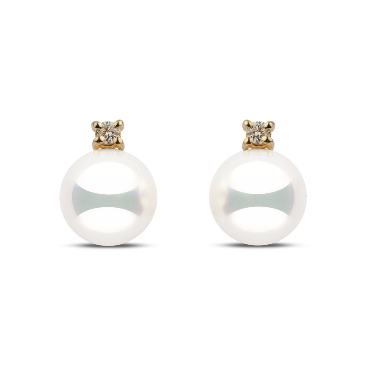 7.0–7.5 mm natural white Hanadama akoya pearl earrings with 0.06 cttw G-VS1 diamonds in 14k yellow gold. 