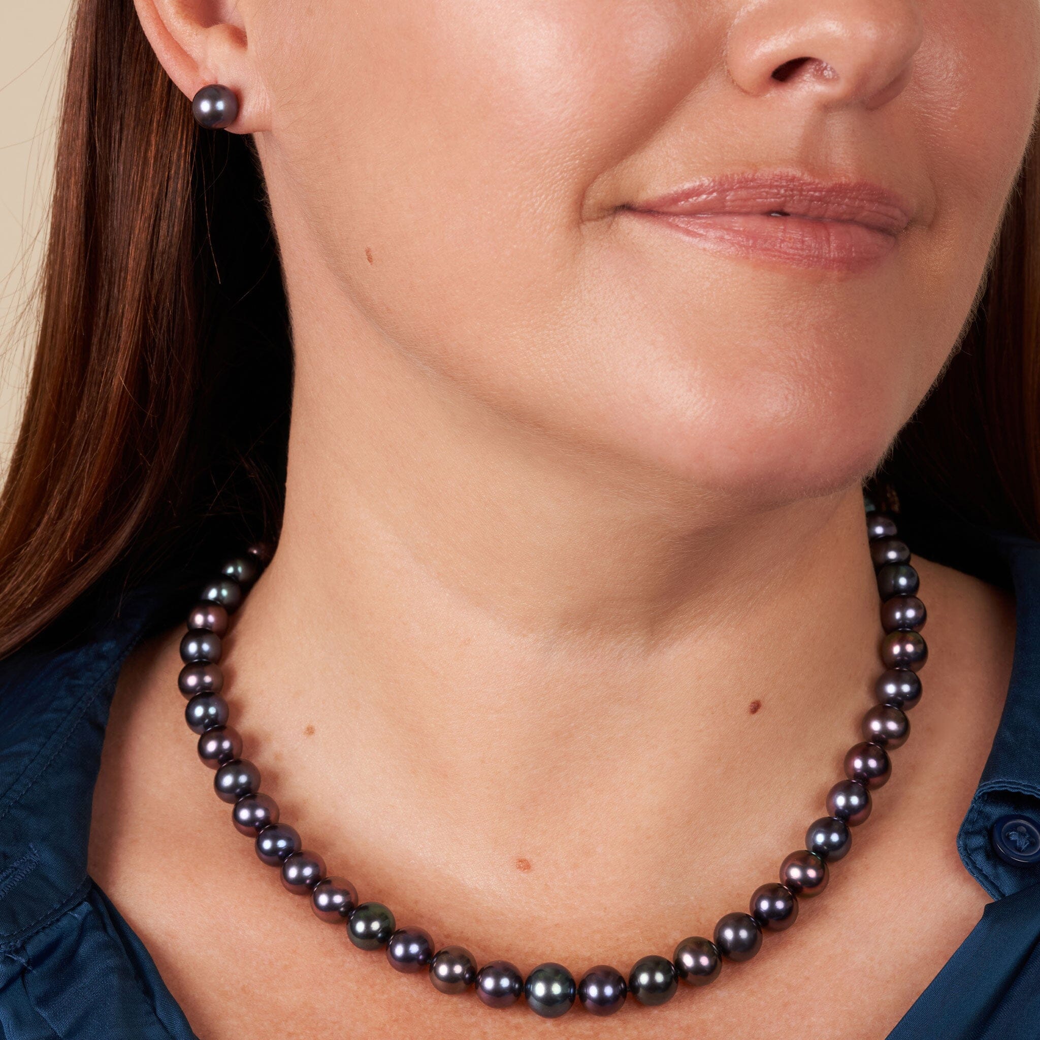 8.5-9.0 mm 18 Inch AAA Black Freshwater Pearl Necklace