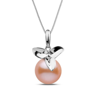 Blossom Collection 8.5-9.0 mm Pink to Peach Freshadama Pearl Pendant in white-gold-1 on a Box Chain