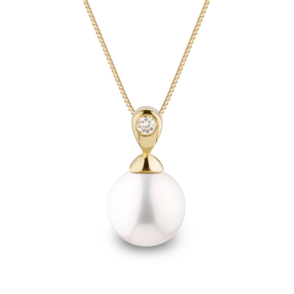 Dew Collection 8.5-9.0 mm White Freshadama Pearl and Diamond Pendant in 14K White Gold on a Box Chain