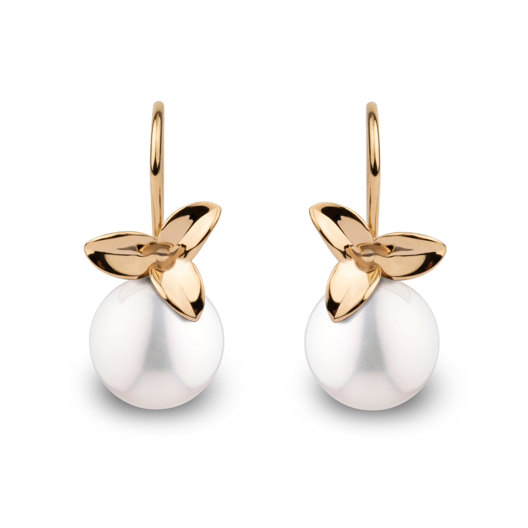Elegant Floral design 14K gold earrings with an 8.5-9.0 mm White freshadama freshwater pearl. Yellow Gold.