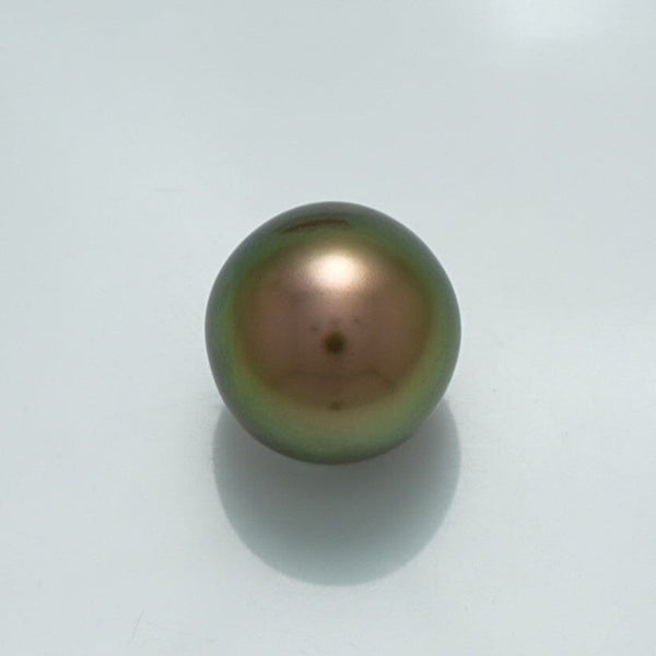 13.1 x 12.6 mm Fijian Drop Pearl with a smooth, lustrous surface displaying rich green and bronze overtones, perfect for fine pearl jewelry.