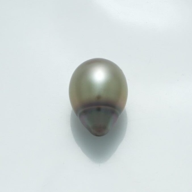 Single lustrous 14.9 x 10.6 mm Fijian Drop Pearl with a smooth surface and subtle iridescent sheen, ideal for fine pearl jewelry designs.