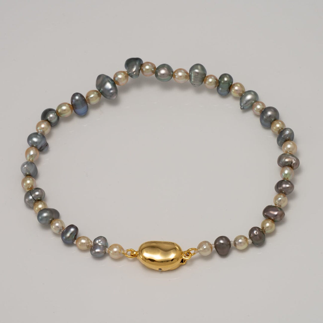 JF20-A: 3.5-5.0 mm Tahitian Keshi and Natural Gold Akoya Pearl Bracelet