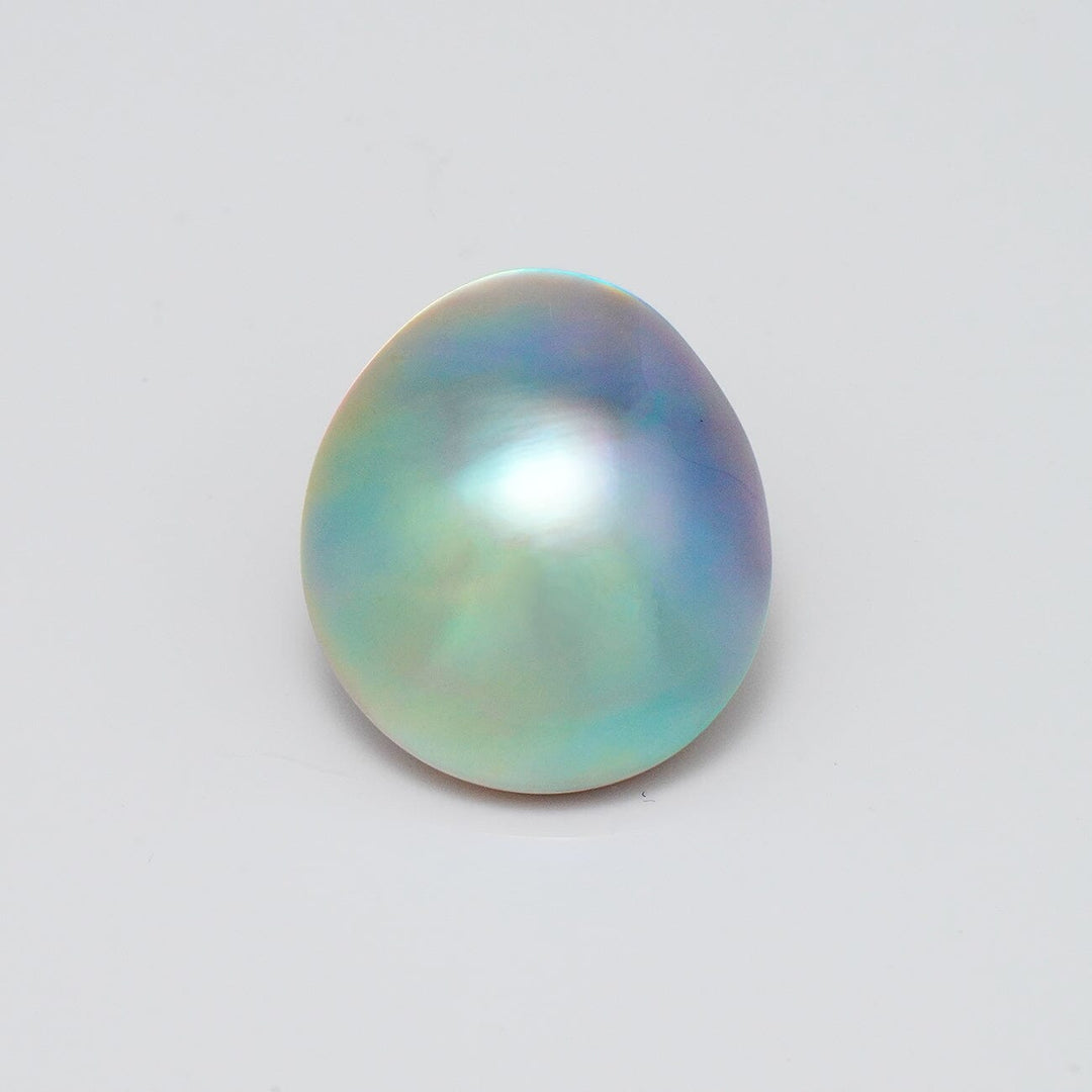 PC-20: 12.5-14 mm "Intenso" AAA Single Loose Cortez Mabé Pearls