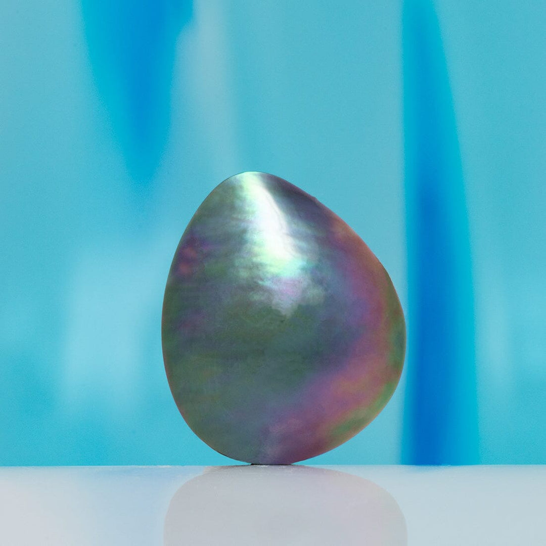PC-32: Private Collection: 13.8 x 16.5 mm Cortez Mabé Pearl