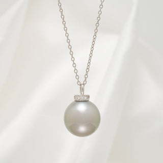15.0-16.0 mm Tahitian Pearl and Diamond Pendant