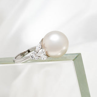 15.0-16.0 mm White South Sea Pearl and Diamond Ring