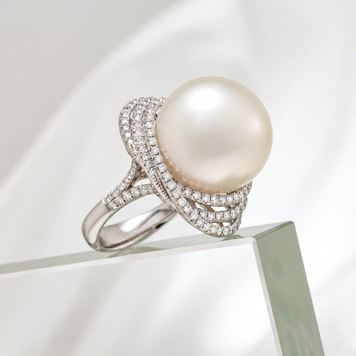 17.80 mm White South Sea Pearl and Diamond Ring
