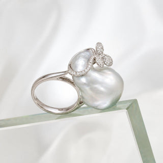 17.0-18.0 mm White South Sea Baroque Pearl and Diamond Ring