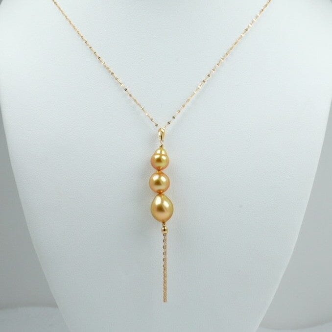 SA-18: 8.0-10.0 mm Golden South Sea Pearl Pendant, 17.5" Adj, 18K