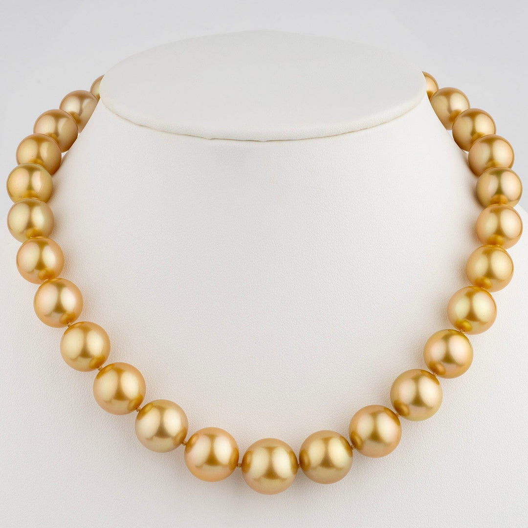 Exceptional Golden South Sea pearl necklace, 31 round pearls 11.5–15.0 mm. Superb luster, natural golden color, on bust