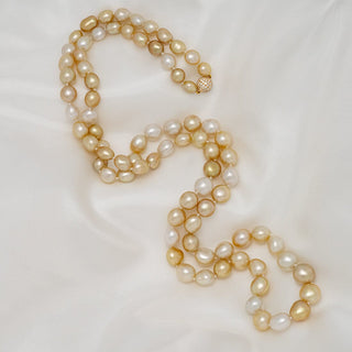 7.8–11.1 mm mixed South Sea keshi pearl and diamond necklace
81 mixed South Sea keshi pearls · 23.9 momme · approx. 35 inches