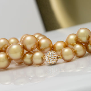 18K yellow gold diamond clasp (112 diamonds, 0.84 ctw)