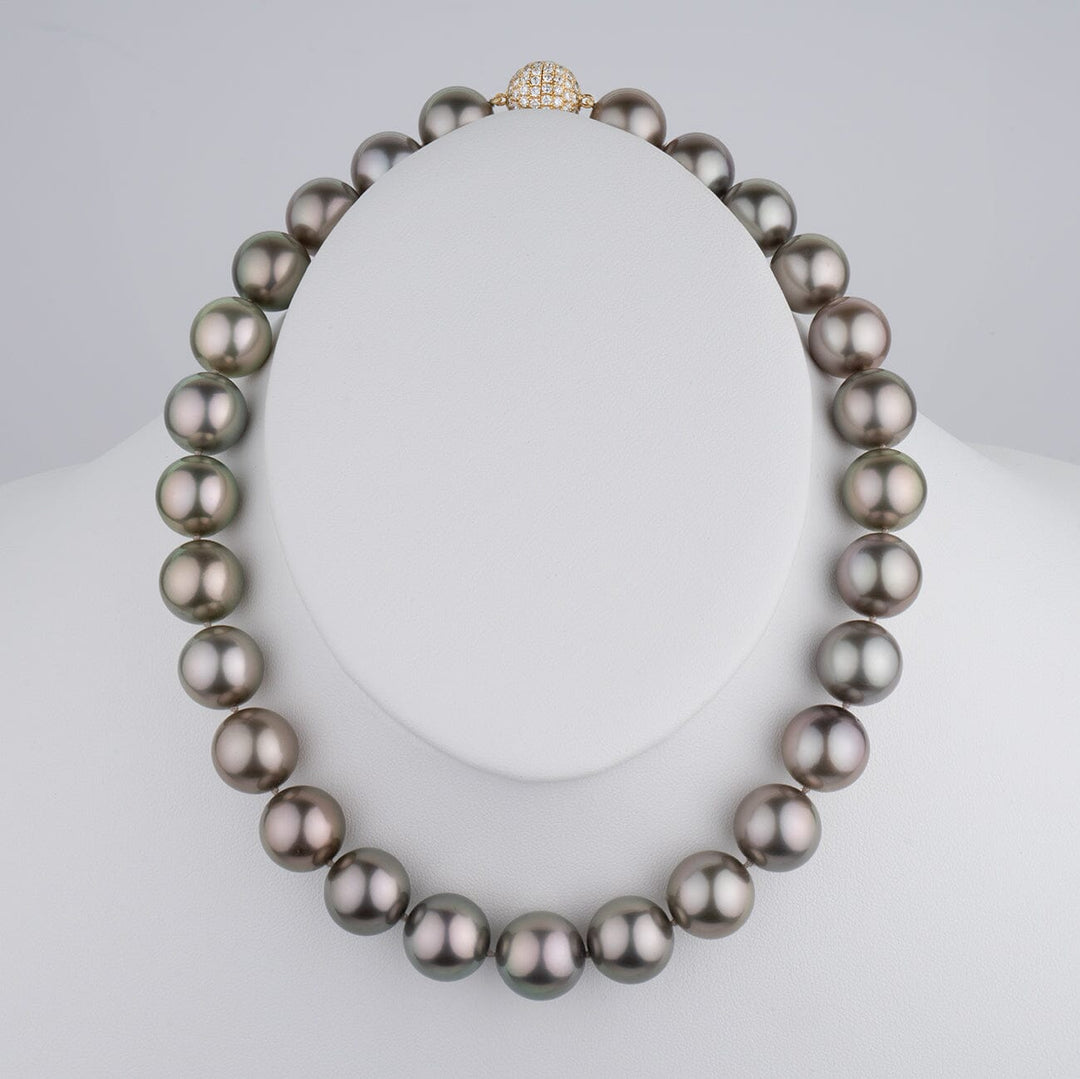 14.1-14.9 mm Round Tahitian Pearl Necklace on bust