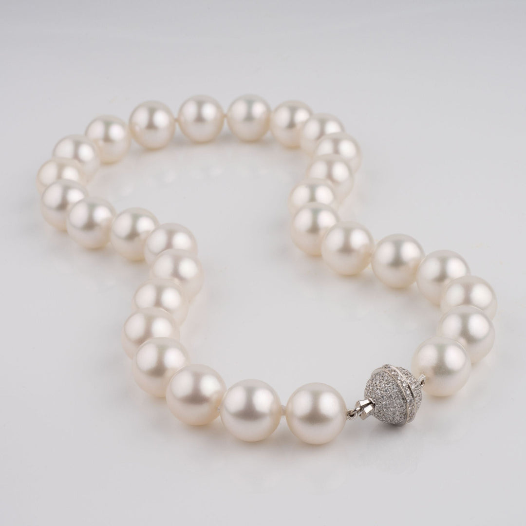 13.0 to 14.3mm White South Sea Round Pearl Necklace diamond clasp