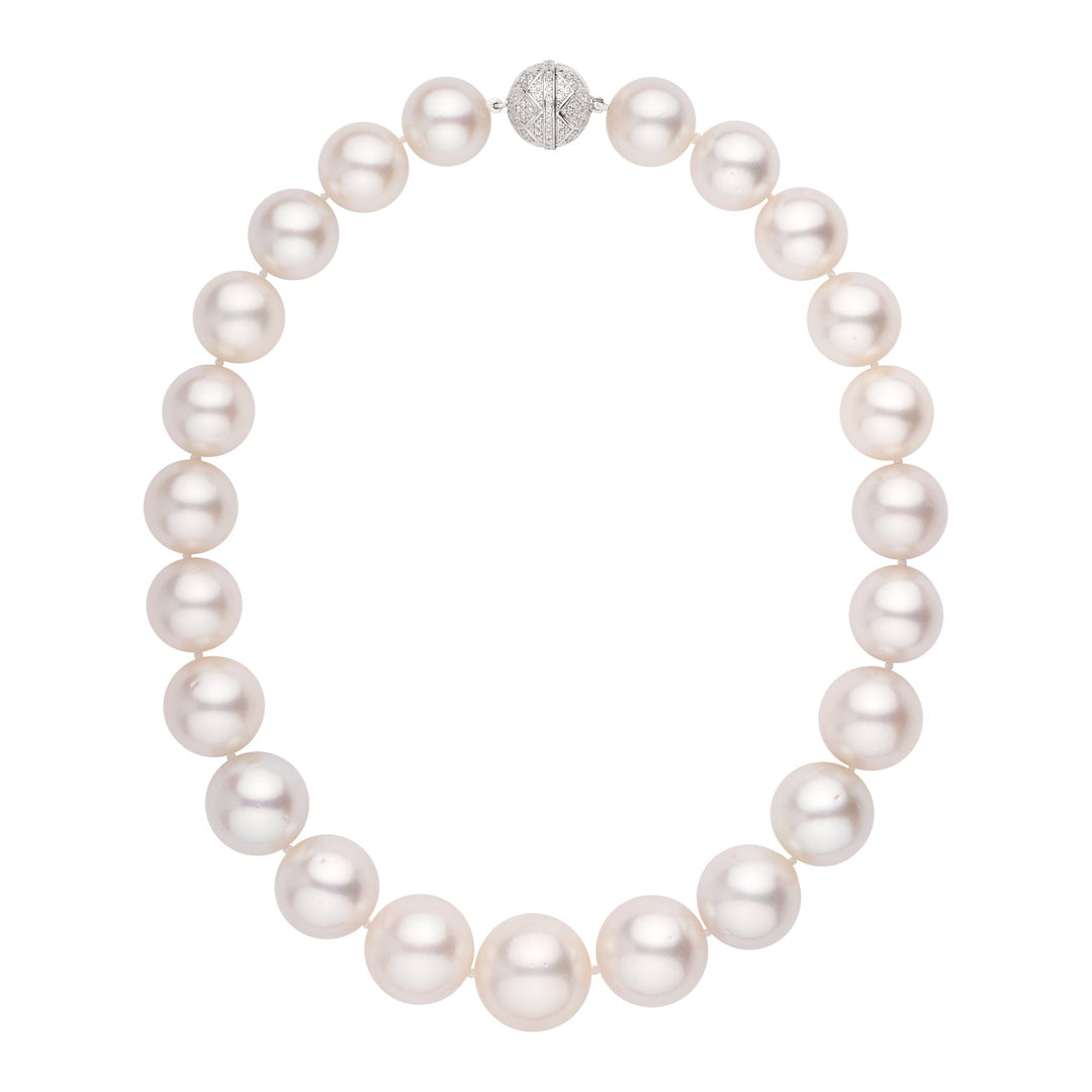 Round South Sea Pearl Necklace 16.0–20.8 mm diamond clasp