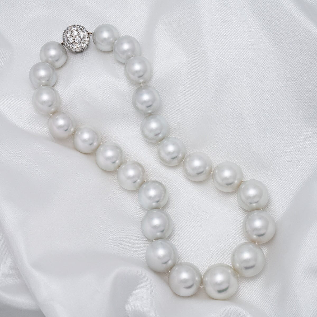 16.0-19.0 mm White South Sea Round Pearl Necklace with Platinum Ball Clasp 60 Diamonds 8.29 ct