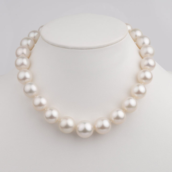 14.1-17.9 mm AAA White South Sea Round Pearl Necklace on bust