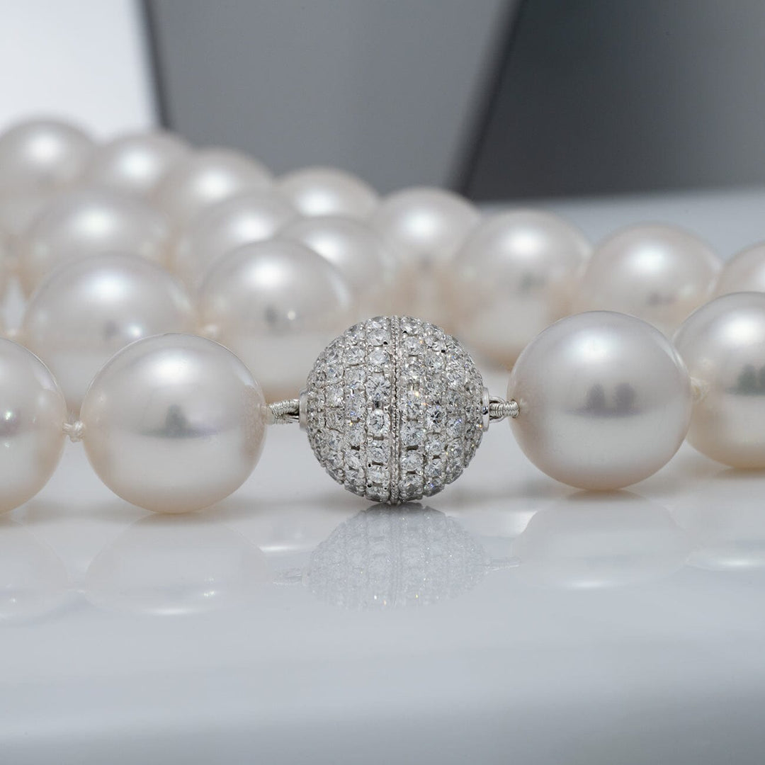 13.0-15.8 mm White South Sea Pearl Necklace on bust-Close up on clasp