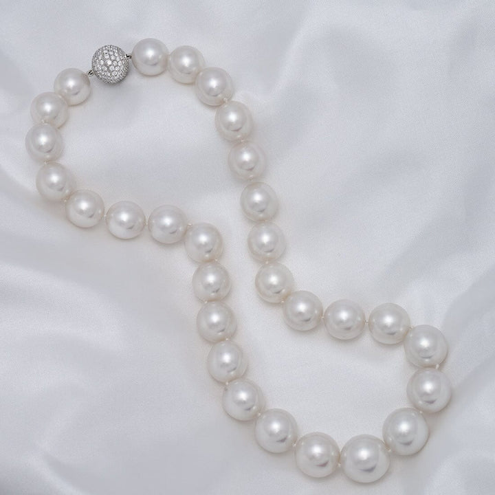 13.0–15.8 mm round to near-round South Sea pearl and diamond necklace