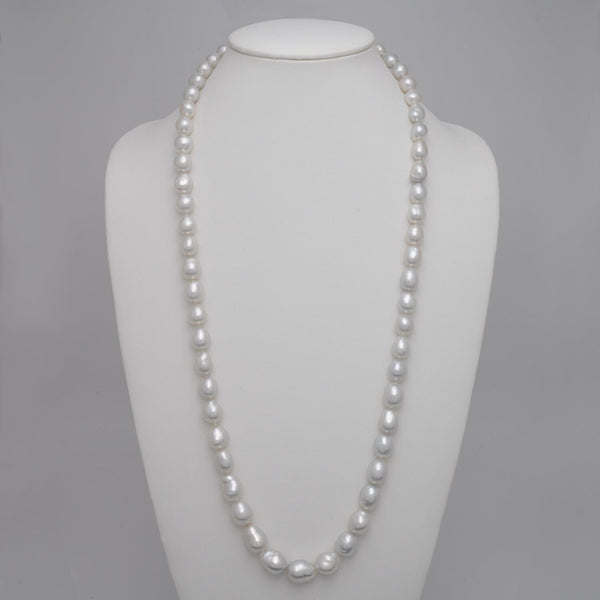 9.3–13.0 mm baroque South Sea pearl necklace on bust