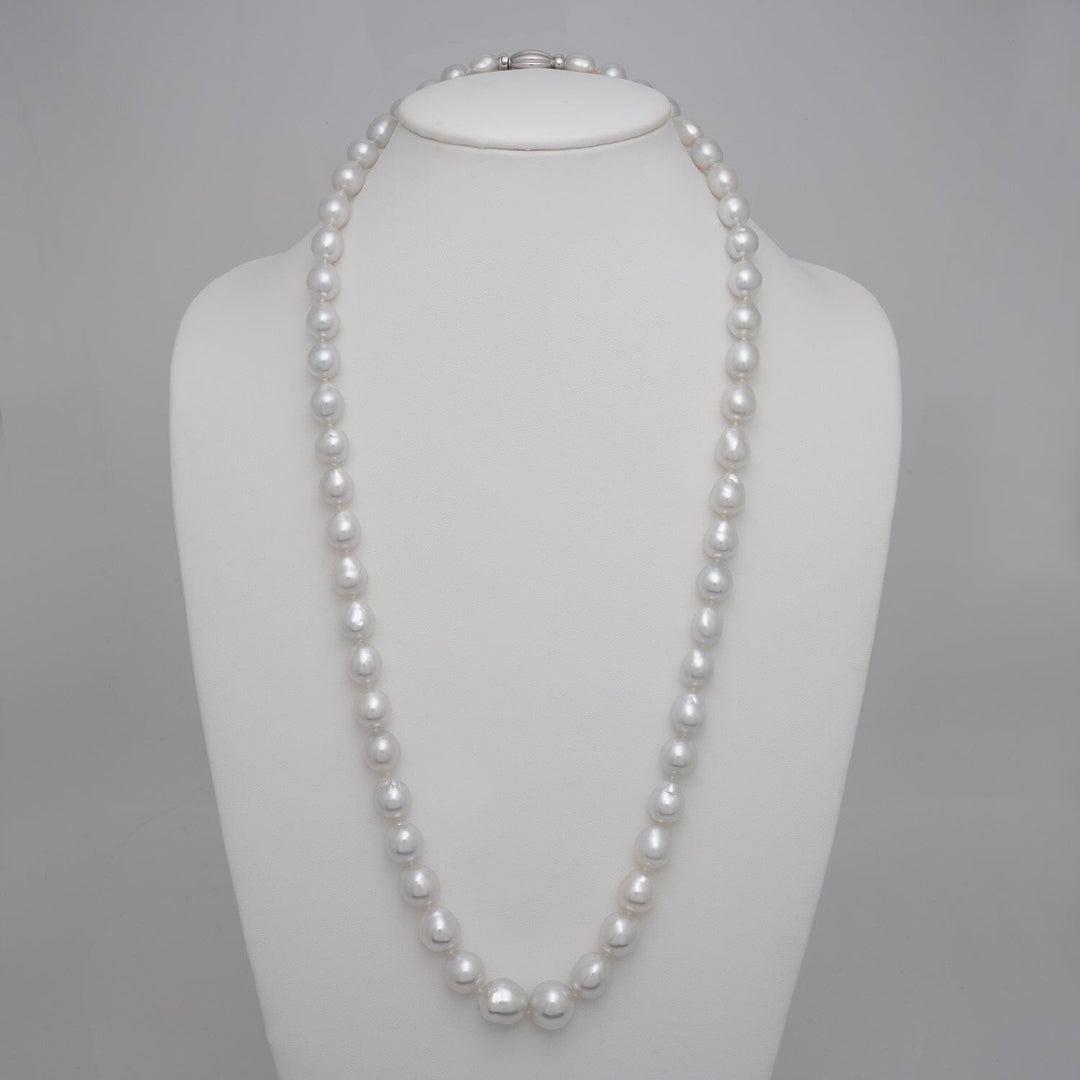 9.0–15.0 mm baroque South Sea pearl necklace on bust