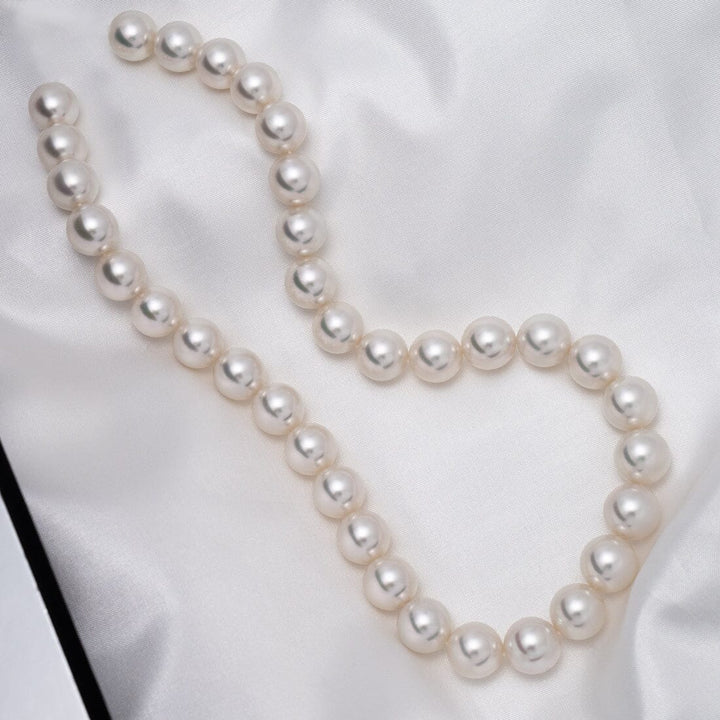 11.0–11.9 mm round white South Sea pearl necklace
35 round white South Sea pearls · 19.7 momme · approx. 17 inches