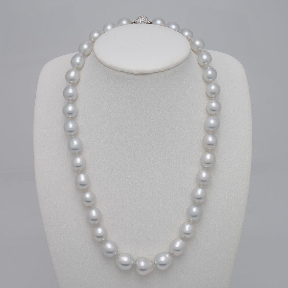 10.0–13.4 mm semi-baroque South Sea pearl and diamond necklace on bust