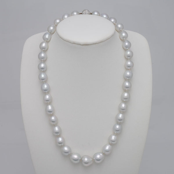 10.0–13.4 mm semi-baroque South Sea pearl and diamond necklace on bust