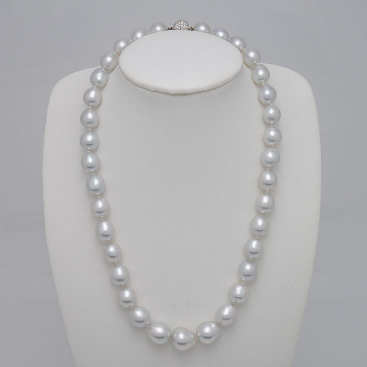 10.0–13.4 mm semi-baroque South Sea pearl and diamond necklace on bust