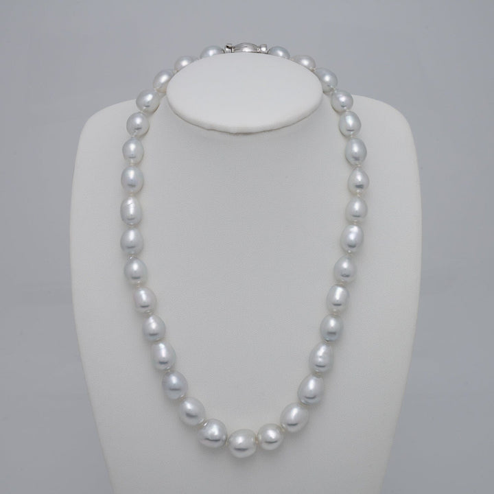 9.1–12.9 mm baroque White South Sea pearl necklace on bust