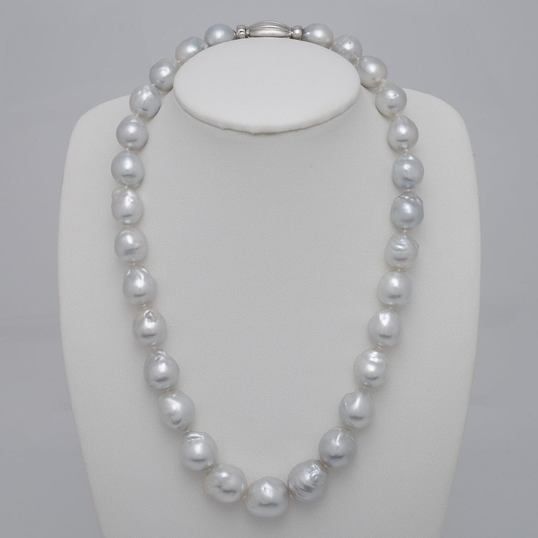 12.0–15.8 mm baroque South Sea pearl necklace on bust