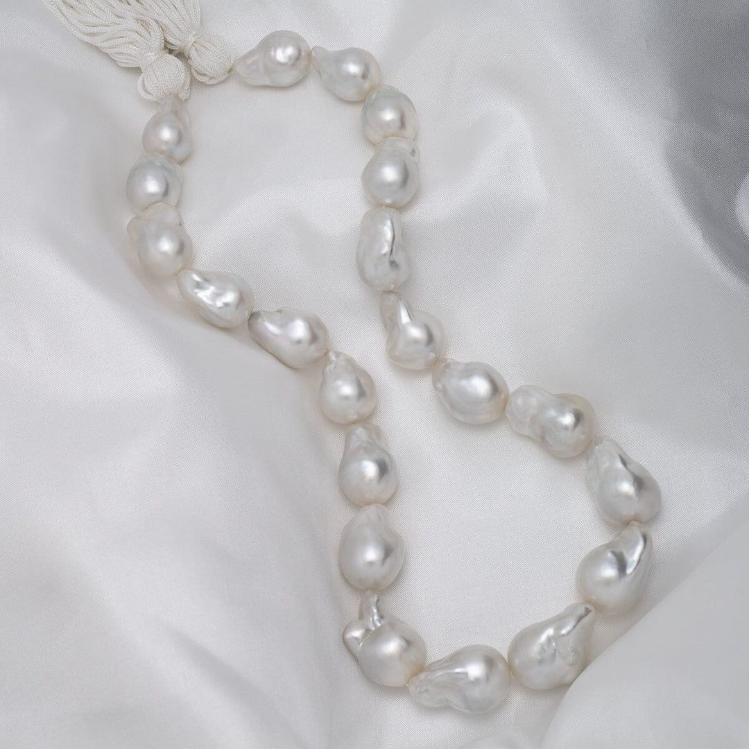 14.0–16.8 mm baroque South Sea pearl necklace