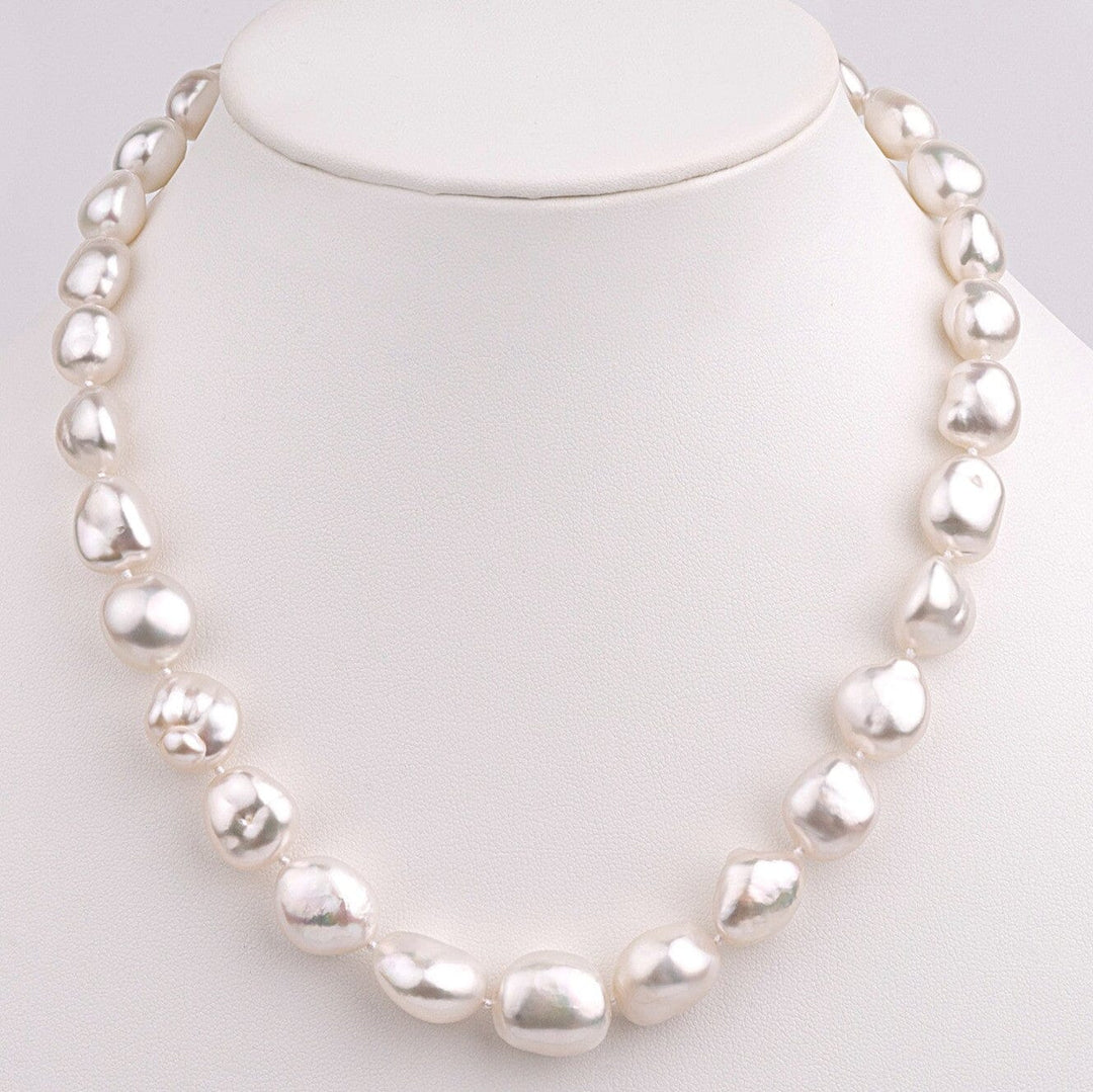 White South Sea Keshi Pearl Necklace, 31 pearls, 11.1–14.9 mm, 19.9 momme on bust