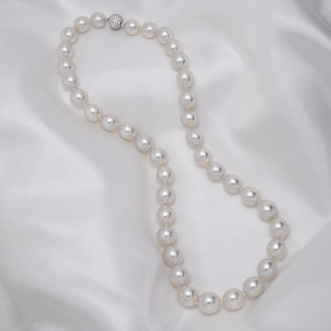 9.2–11.7 mm oval South Sea pearl and diamond necklace