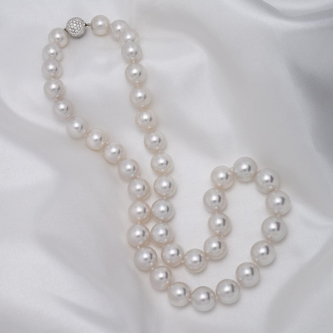 10.0–12.0 mm round South Sea pearl and diamond necklace