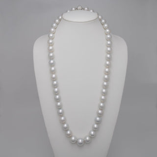 15.0–19.3 mm round South Sea pearl and diamond necklace on bust