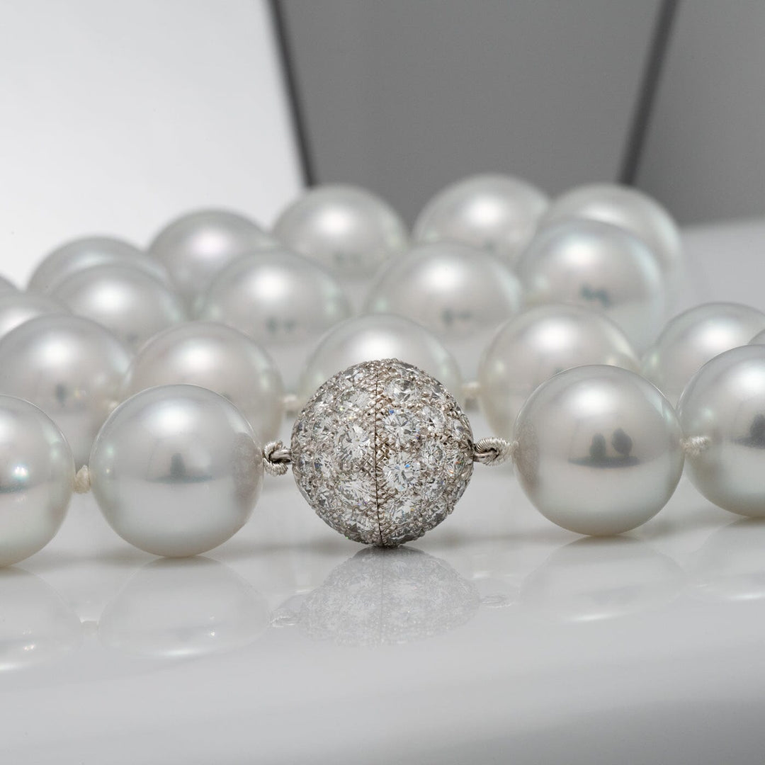 13.0 to 16.0mm with Platinum and 18K WG Clasp, 64 Diamonds 4.51ct (16.75 in)